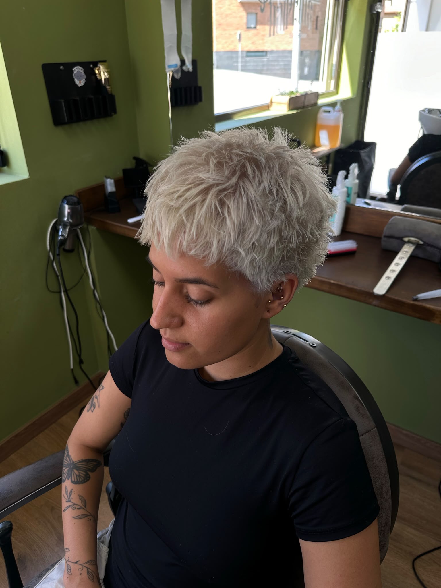 Tall fet a 15.16 Barber Studio