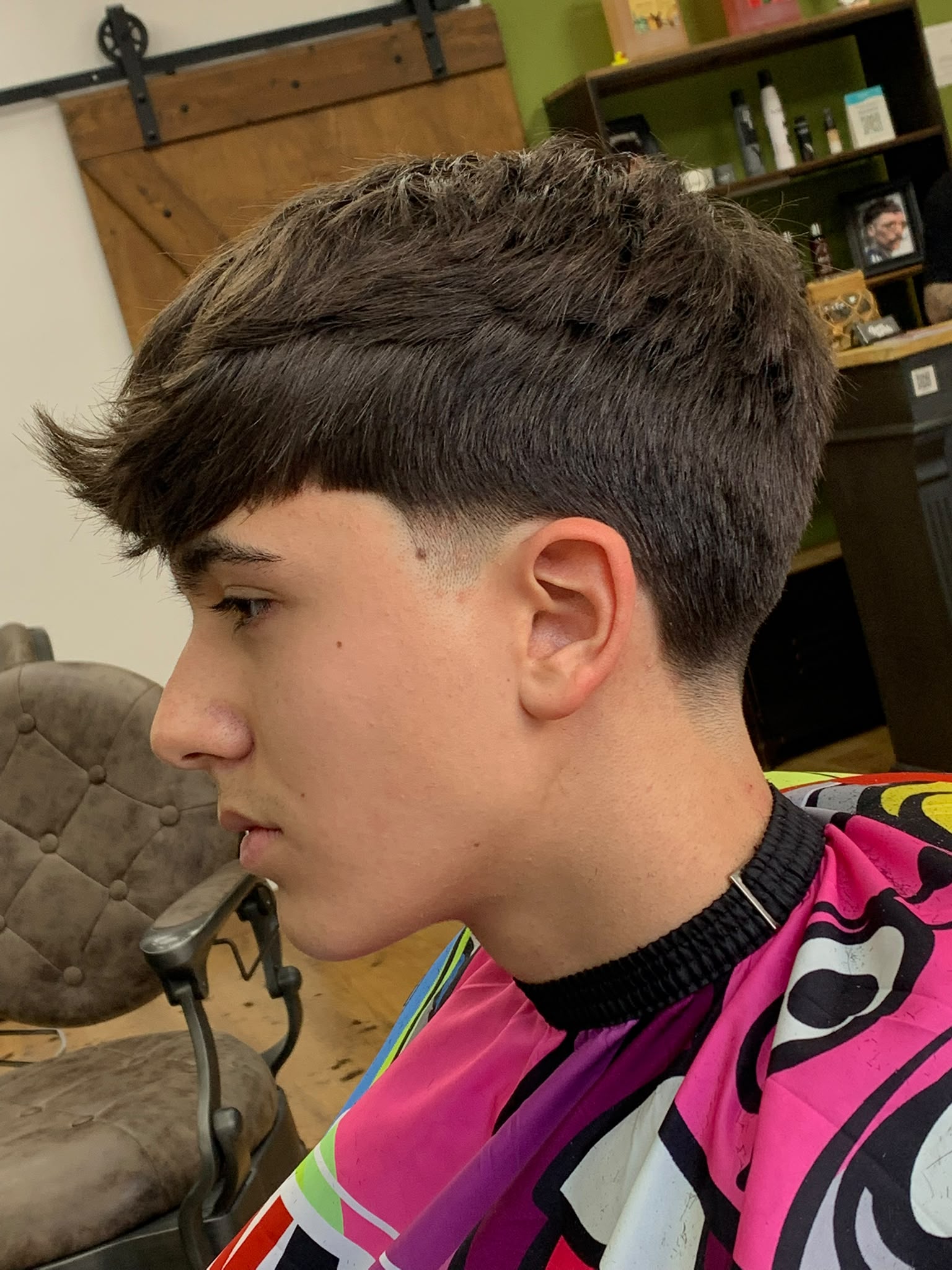 Tall fet a 15.16 Barber Studio